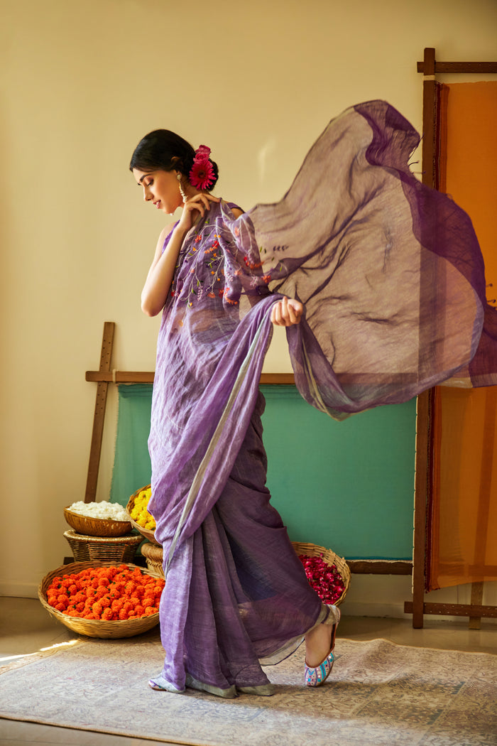 Nur Zari Linen Sari