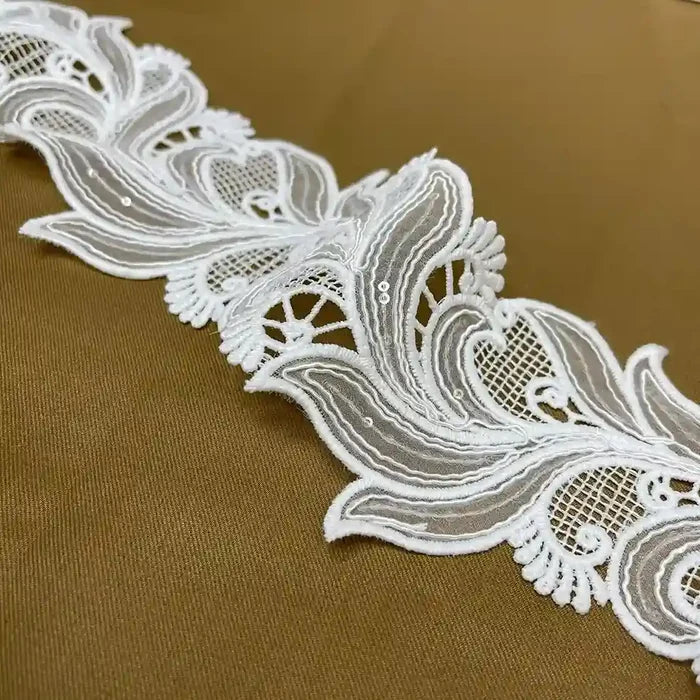 3.5 inch | White Sequin Paisley Trim | 2 Meter | SKU-661