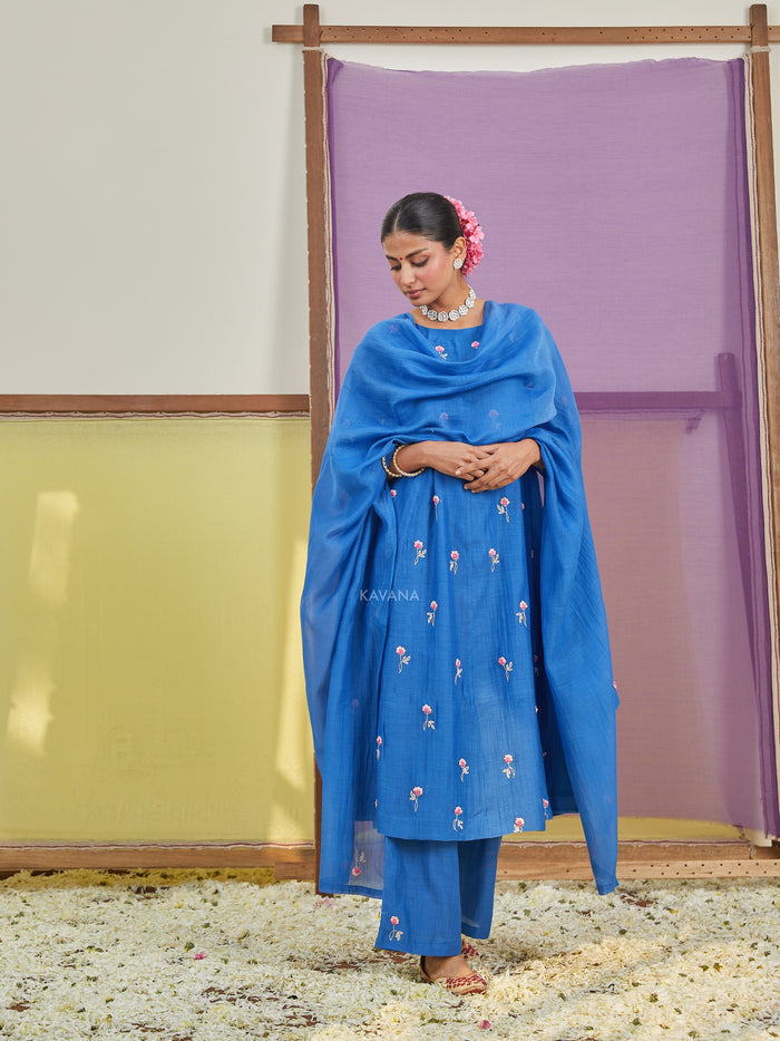 Amira Kurta Set