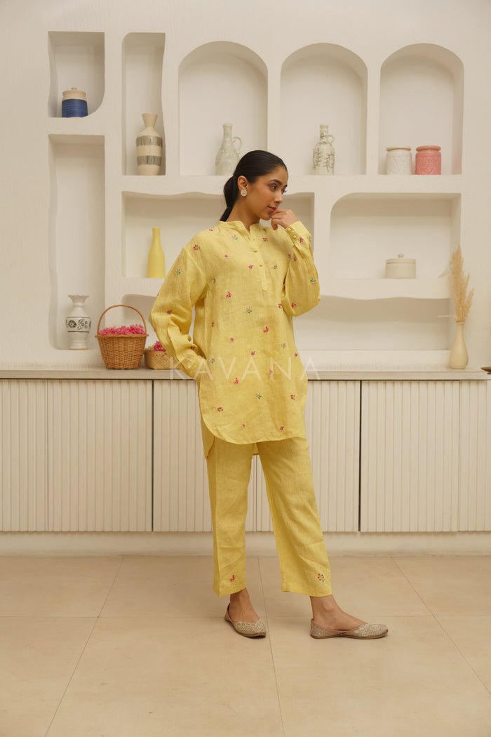 Amra Kurta Set