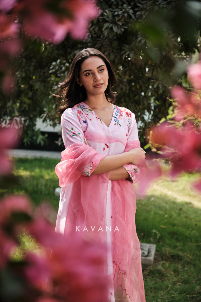 Anaar dana dupatta