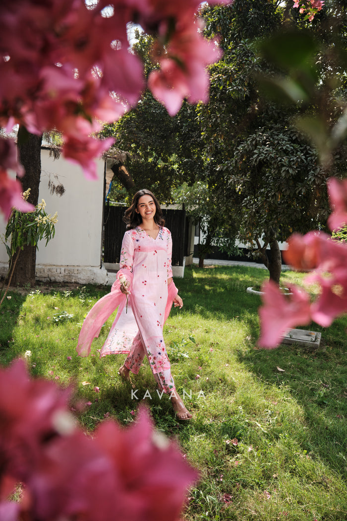 Anaar dana kurta set