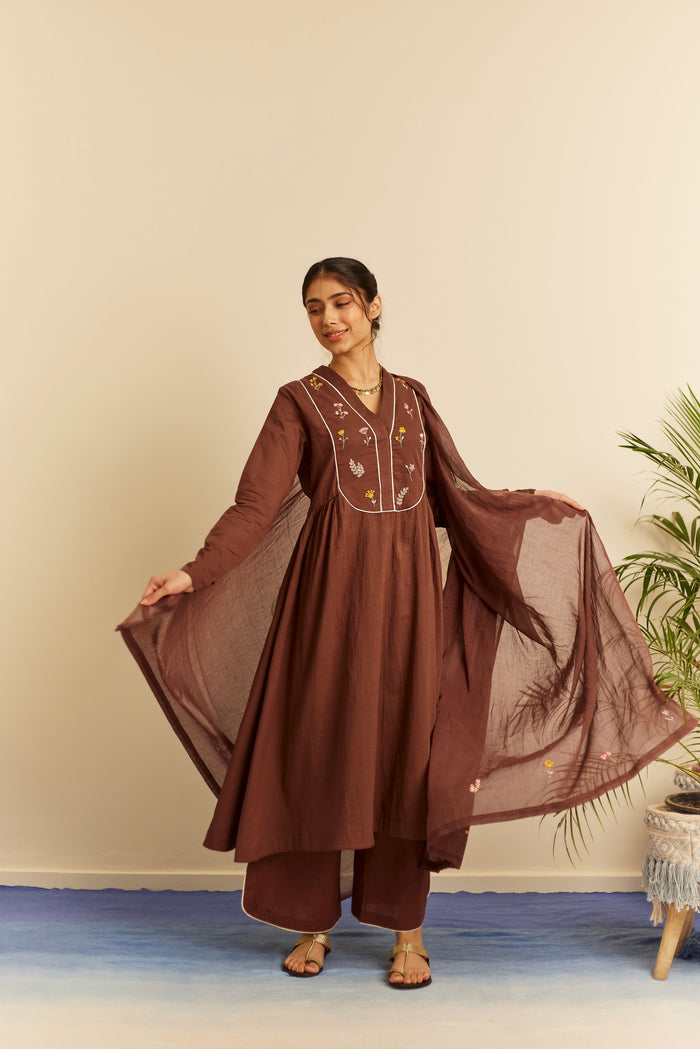 Avni Dupatta