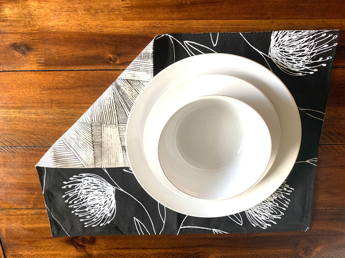 Black & White Pincushion Protea & Geo Stripe Reversible Placemats (2 pk)
