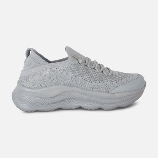 BOYS SPORTS SHOES