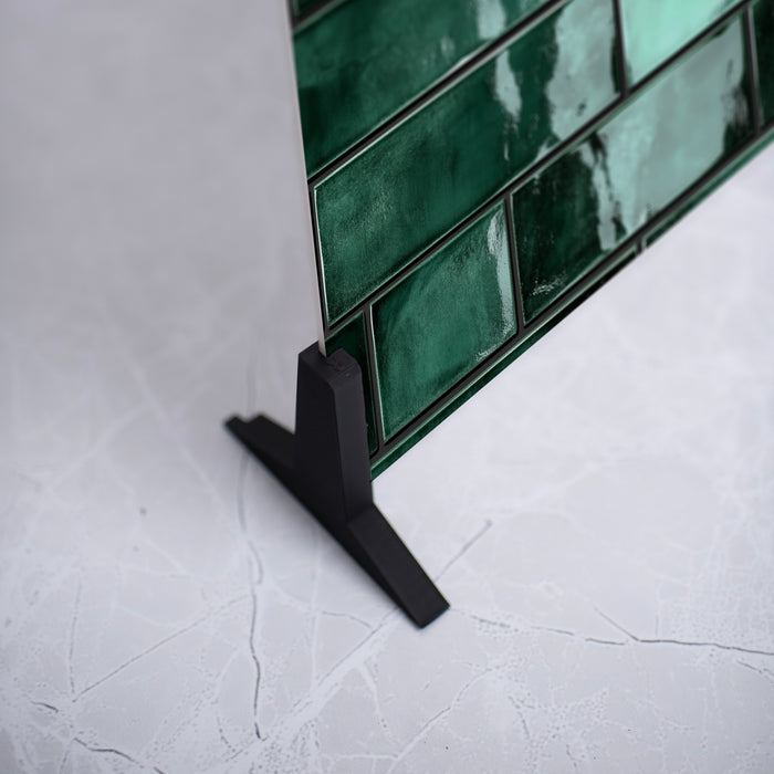 Breathtaking Emerald Green Metallic