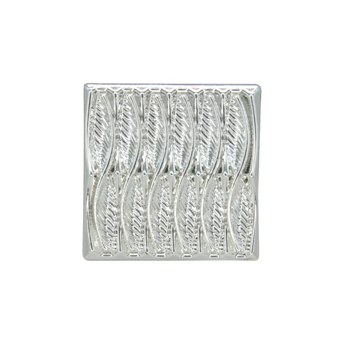 Elegant Leaf Pattern Gold Metal Button | 18mm (28L) & 23mm (36L)