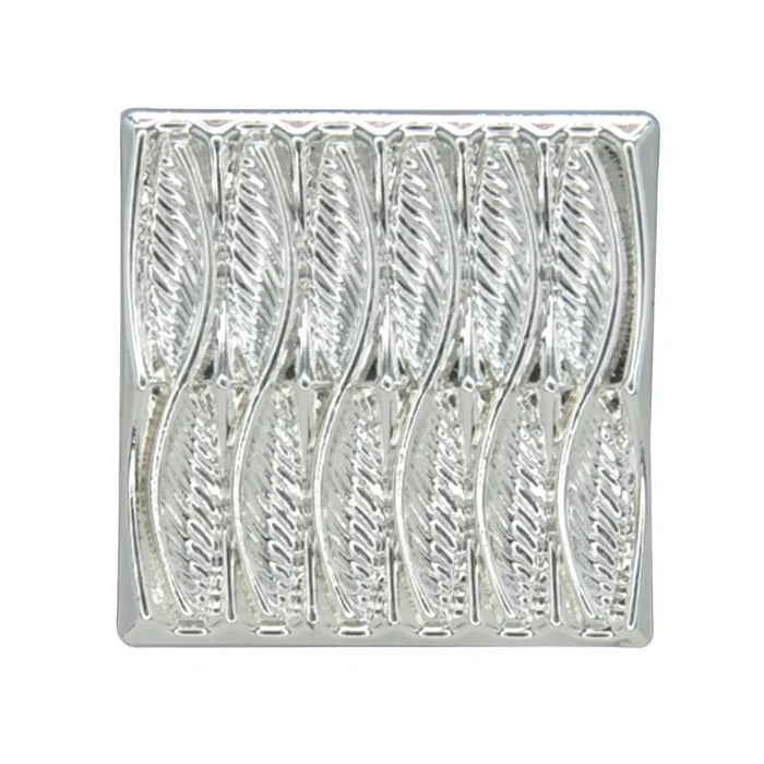 Elegant Leaf Pattern Gold Metal Button | 18mm (28L) & 23mm (36L)