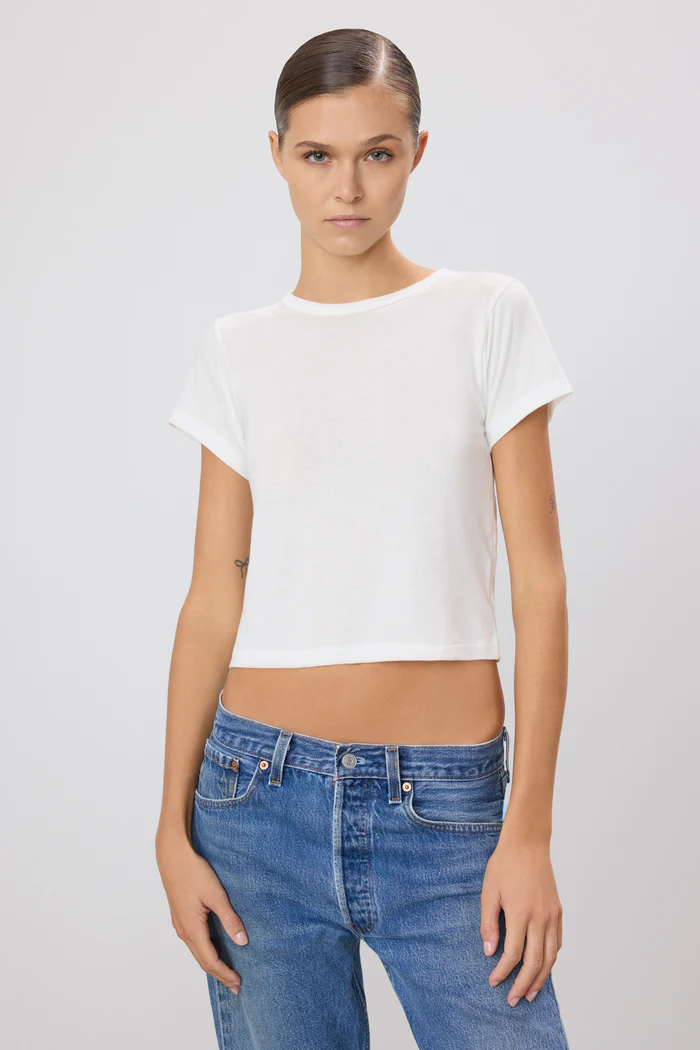 Éterne Chloe Baby Tee