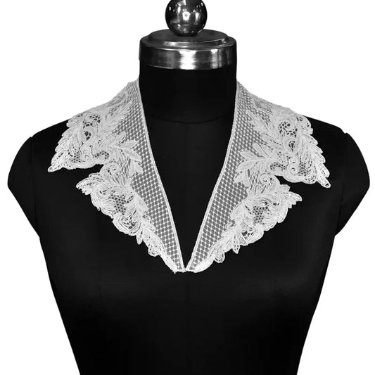Ani Accessories floral scalloped Peter Pan collar with delicate edges for dresses, blouses and DIY fashion