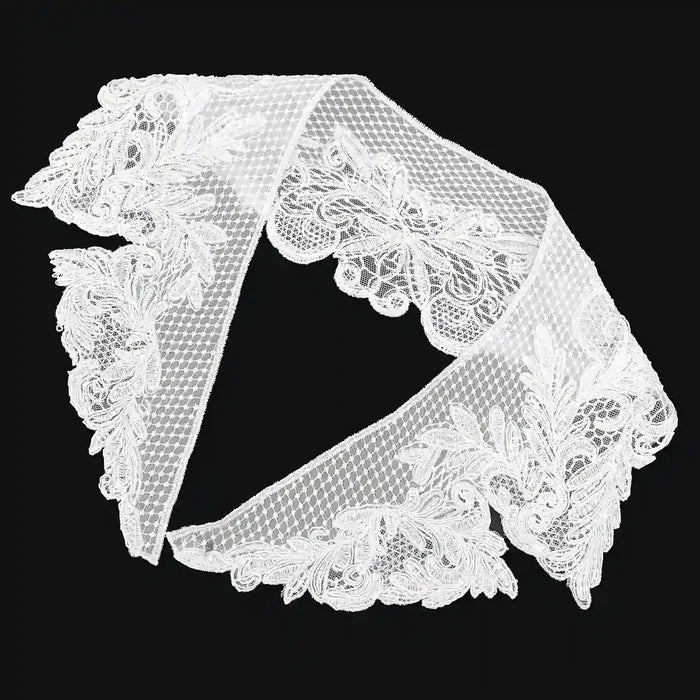 Ani Accessories embroidered floral scalloped Peter Pan collar for classic fashion looks
