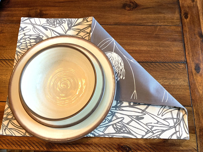 Grey & Natural Pincushion Wheel & Forest Reversible Placemats (2 pk)
