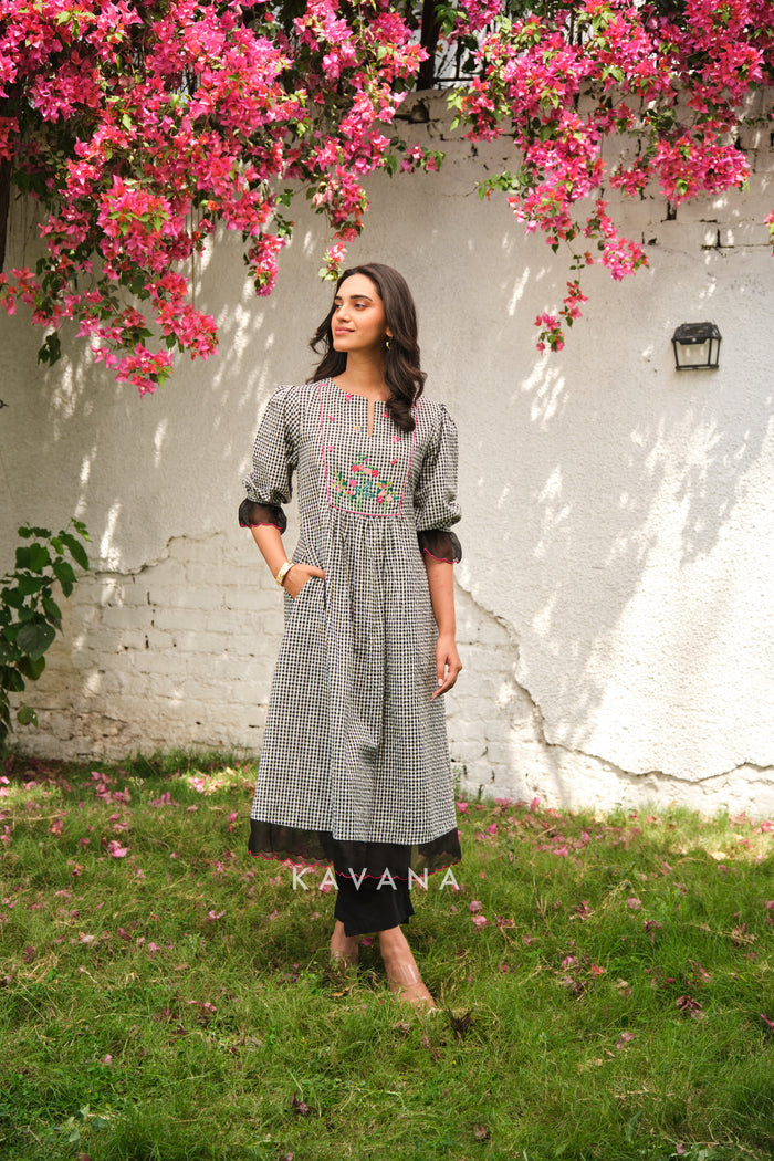 Kala khatta kurta set