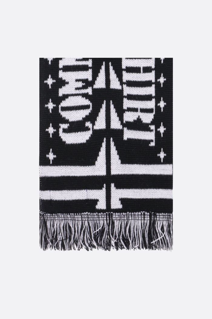 knit scarf with logo intarsia