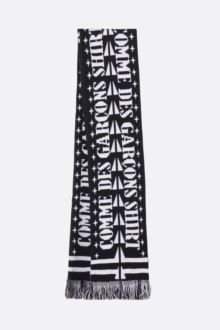 knit scarf with logo intarsia