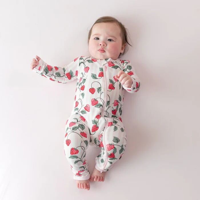 Kyte Baby Zippered Romper - Strawberry Fields