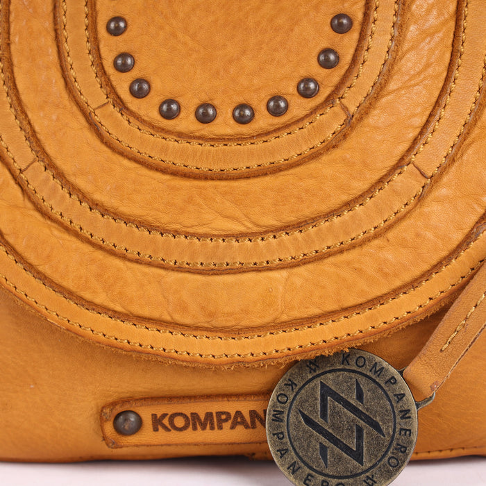 Lucy - The Crossbody