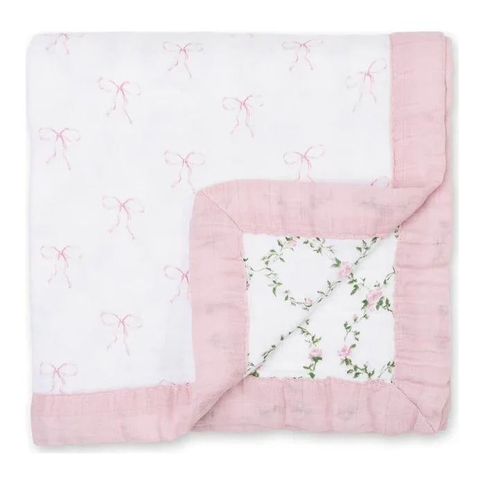 Lulujo Vintage Muslin Quilt - Bows/Rose Trellis