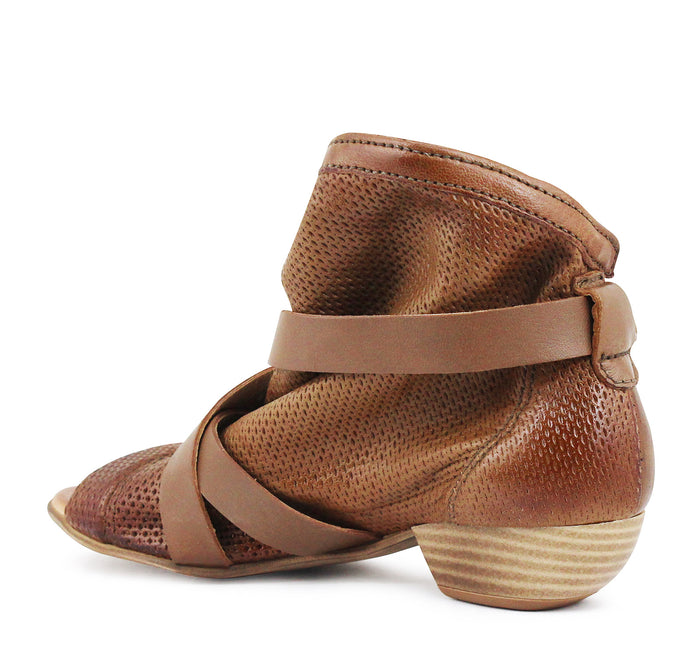 Miz Mooz Cassidy Sandals - On The EDGE