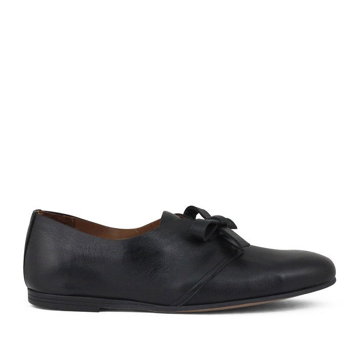 Miz Mooz Empire Oxford - On The EDGE
