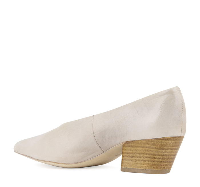 Miz Mooz Holly Heel - Miz Mooz - On The EDGE