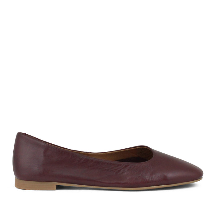 Miz Mooz Romie Flat - On The EDGE