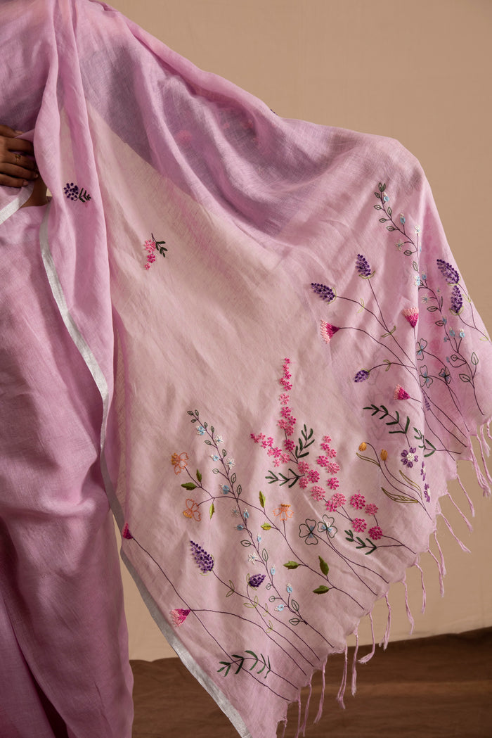 Nazaakat Linen Sari