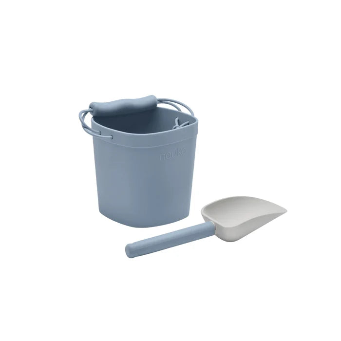 Nouka Silicone Bucket and Shovel