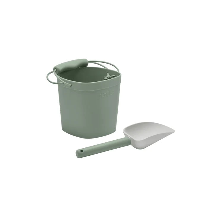 Nouka Silicone Bucket and Shovel