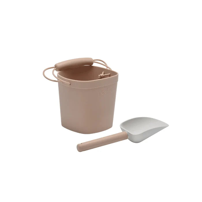 Nouka Silicone Bucket and Shovel
