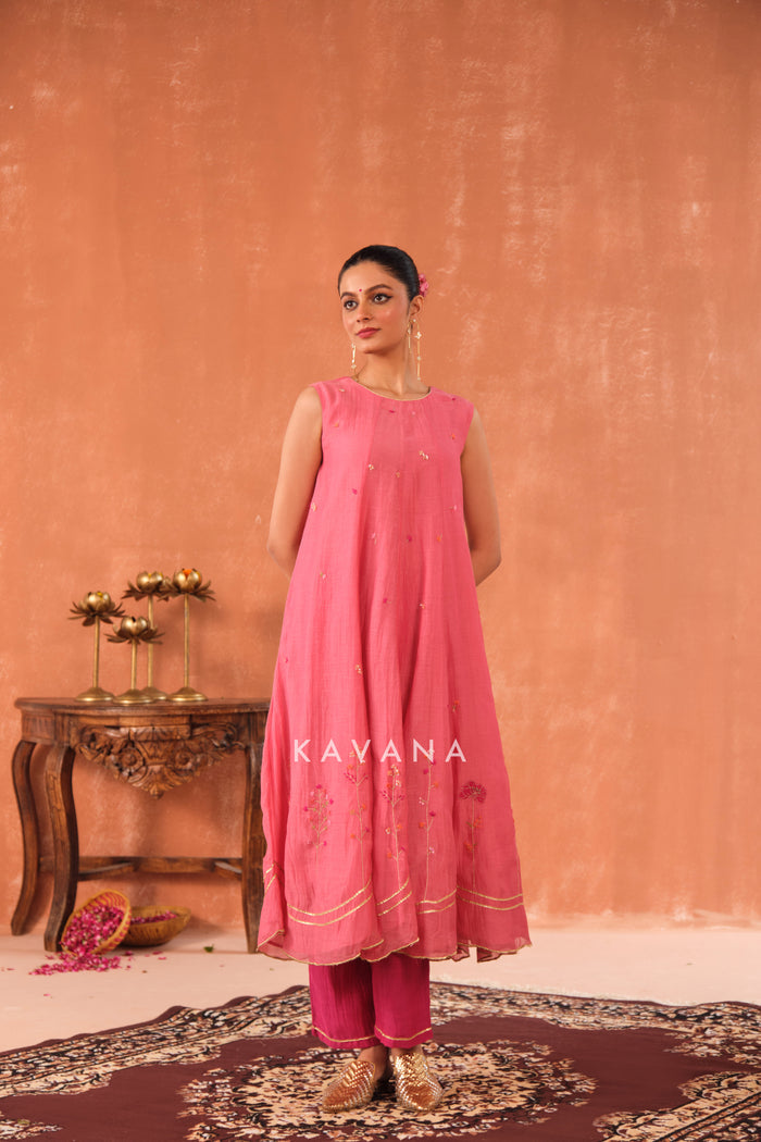Pankhuri Chanderi Kurta Set