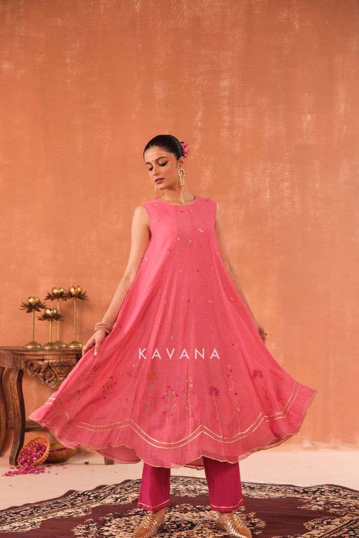 Pankhuri Chanderi Kurta Set