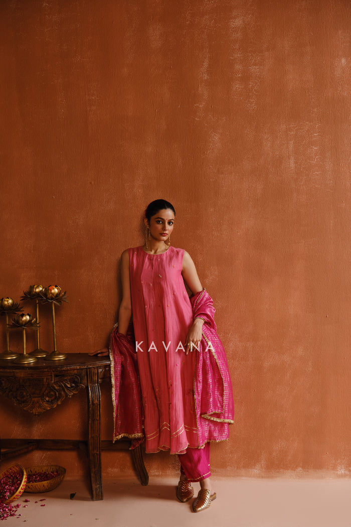 Pankhuri Chanderi Kurta Set