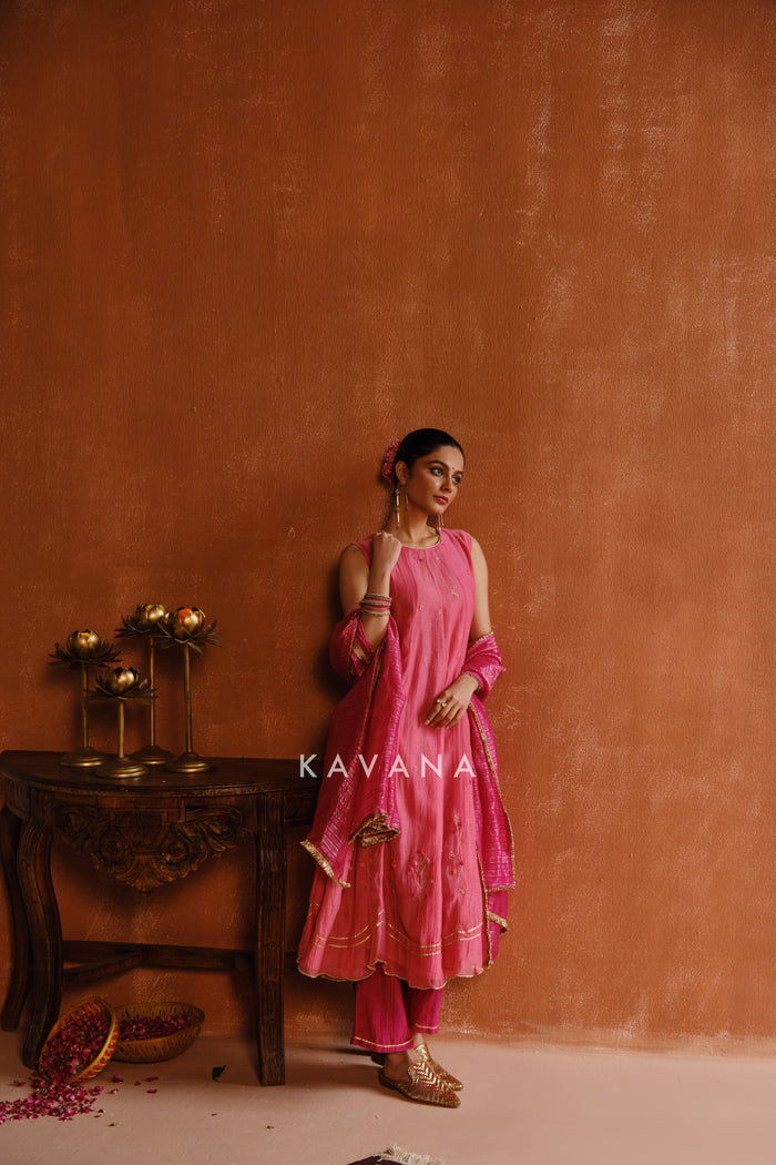 Pankhuri Chanderi Kurta Set