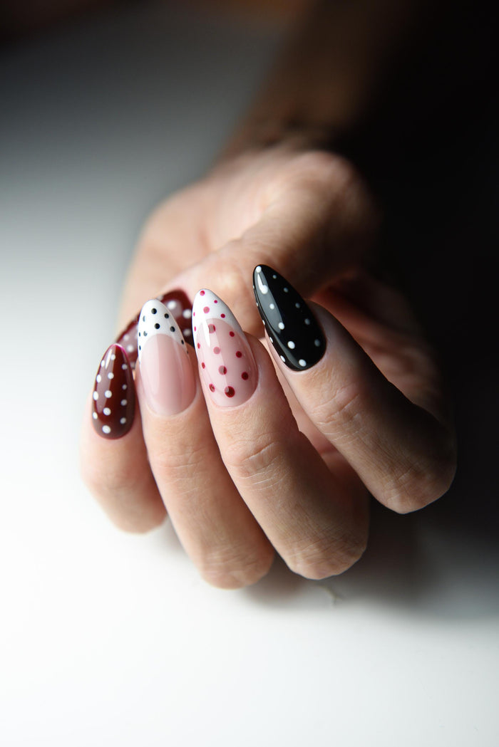 Parisian Polka Dot Press-On Nails – Chocolate, Black & Pink