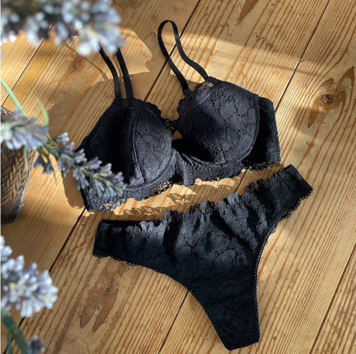 Peony Underwire Bra | Black