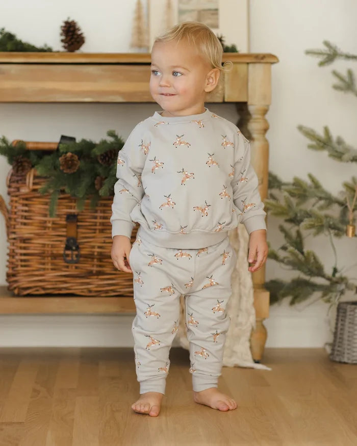 Quincy Mae Relaxed Fleece Sweatpant - Reindeer