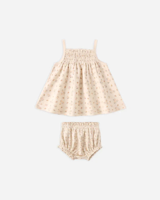 Quincy Mae Smocked Tank & Bloomer Set - Strawberries