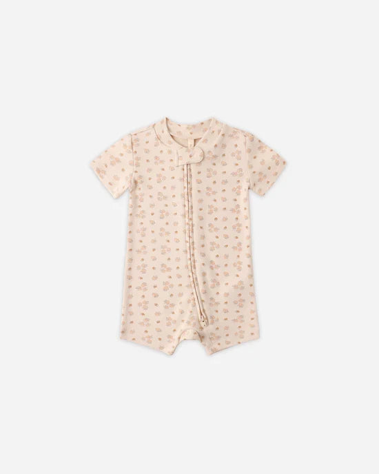 Quincy Mae Zippered Short Sleeve Sleeper - Strawberries