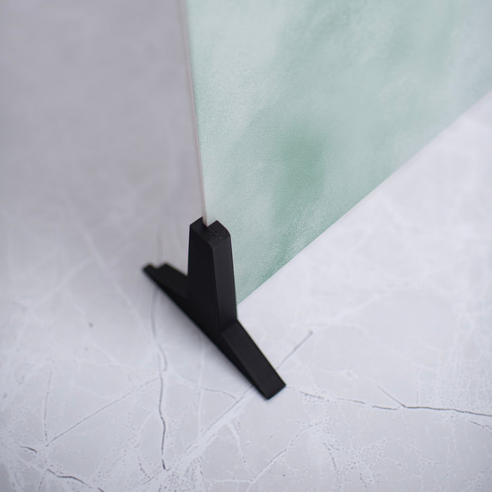 Sophisticated pale Frosted Mint