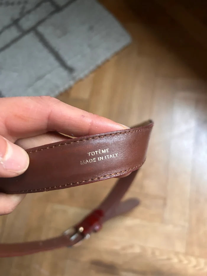 Toteme Totême Skinny Leather Belt Burgundy-bälte