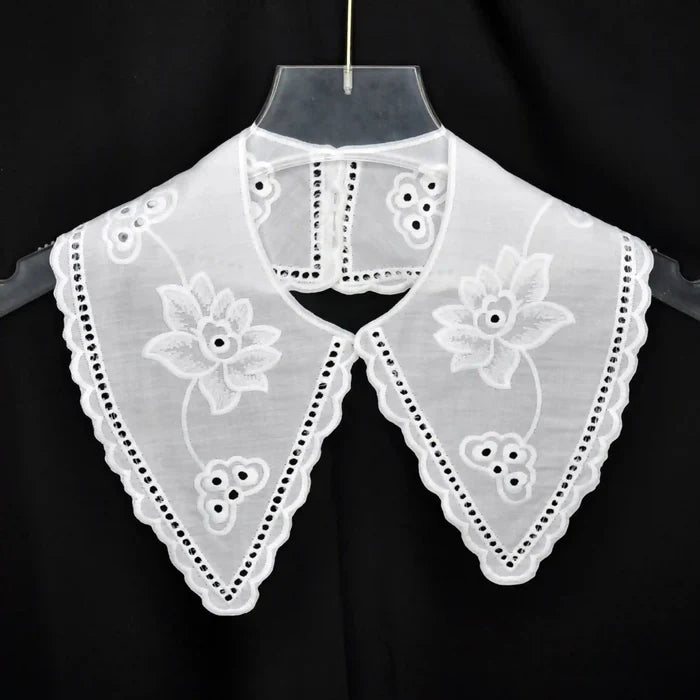 Feminine Venice Lace Peter Pan appliqué adorned with floral lace texture and neat scalloped hemline