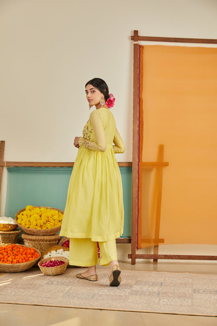 Zohra Chanderi Kurta Set