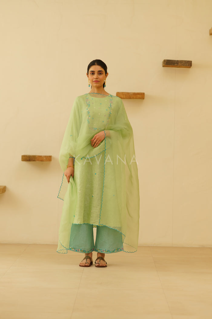 Zuhur Kurta Set